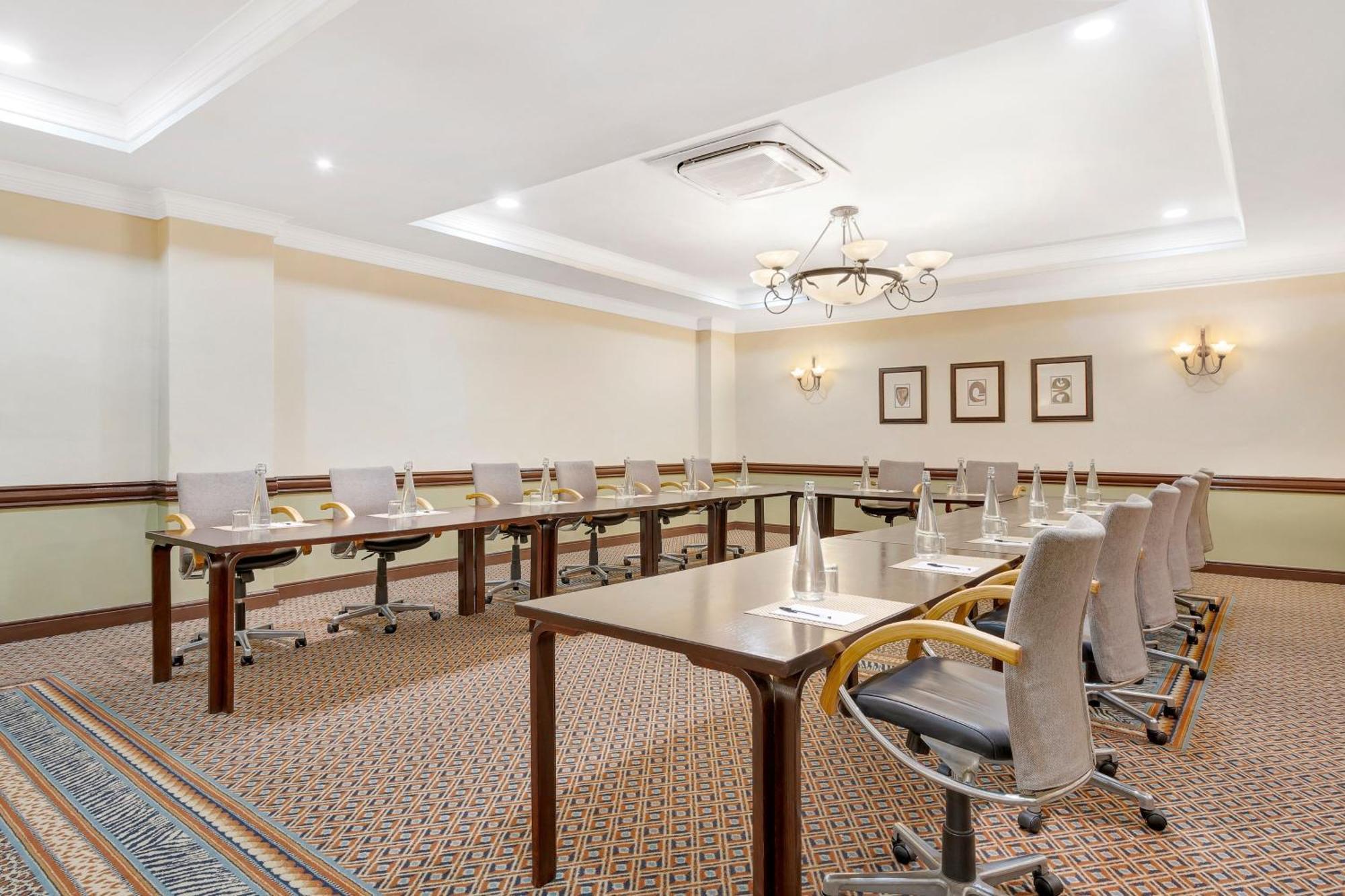 Protea Hotel By Marriott Blantyre Ryalls Extérieur photo