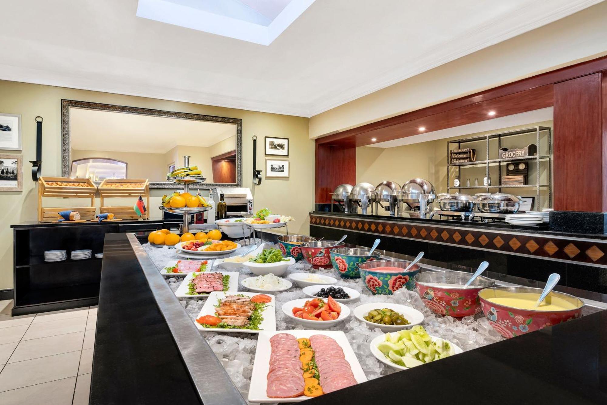 Protea Hotel By Marriott Blantyre Ryalls Extérieur photo