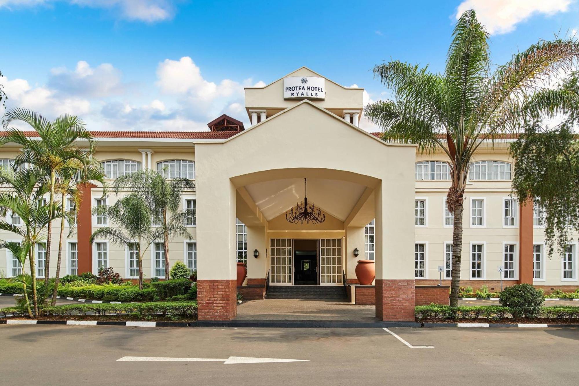 Protea Hotel By Marriott Blantyre Ryalls Extérieur photo