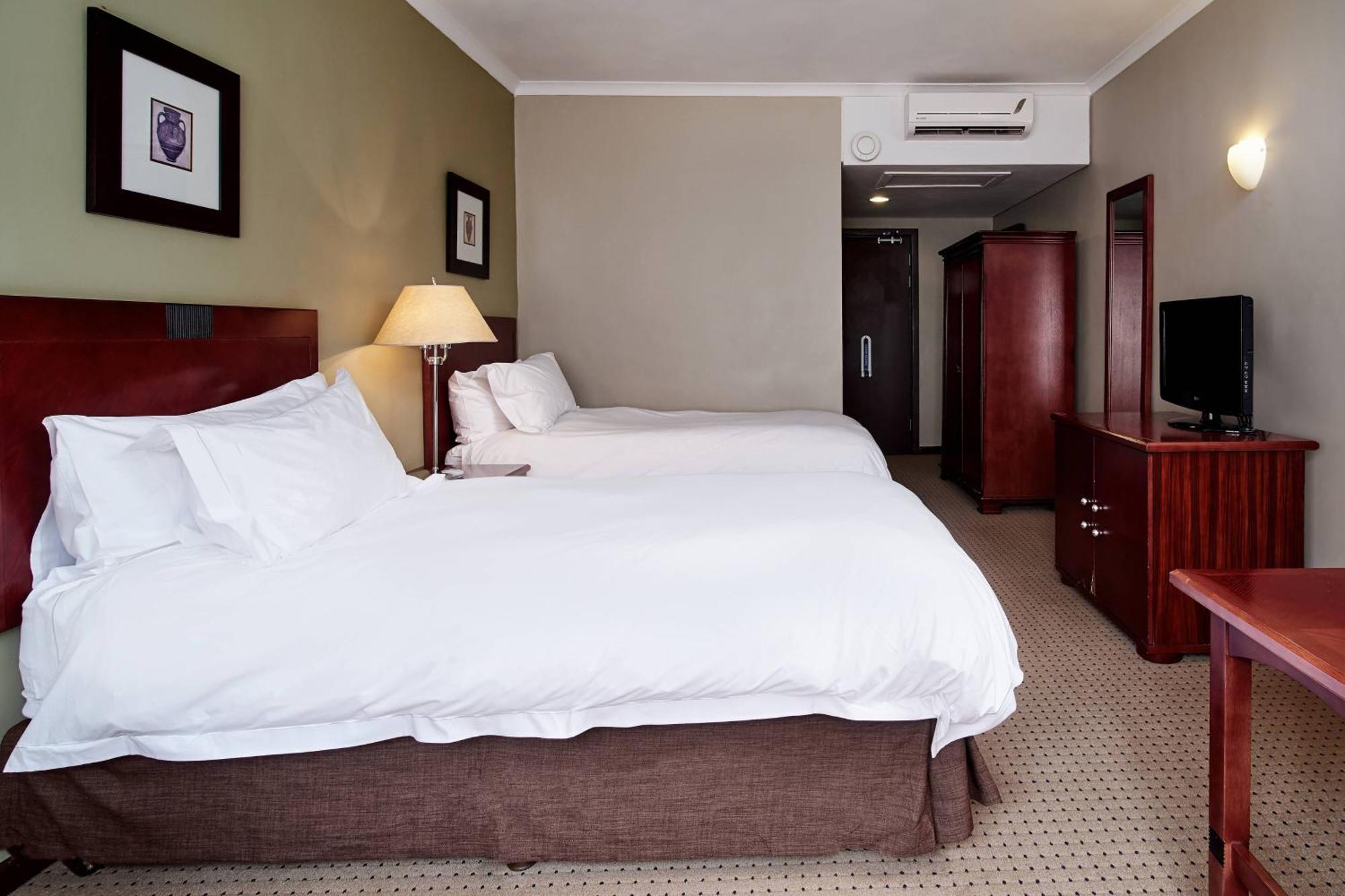 Protea Hotel By Marriott Blantyre Ryalls Extérieur photo
