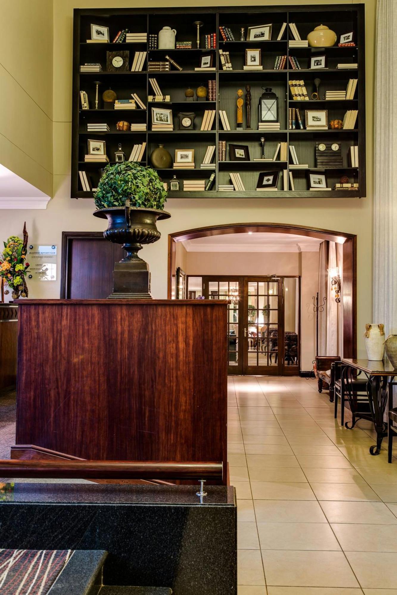 Protea Hotel By Marriott Blantyre Ryalls Extérieur photo