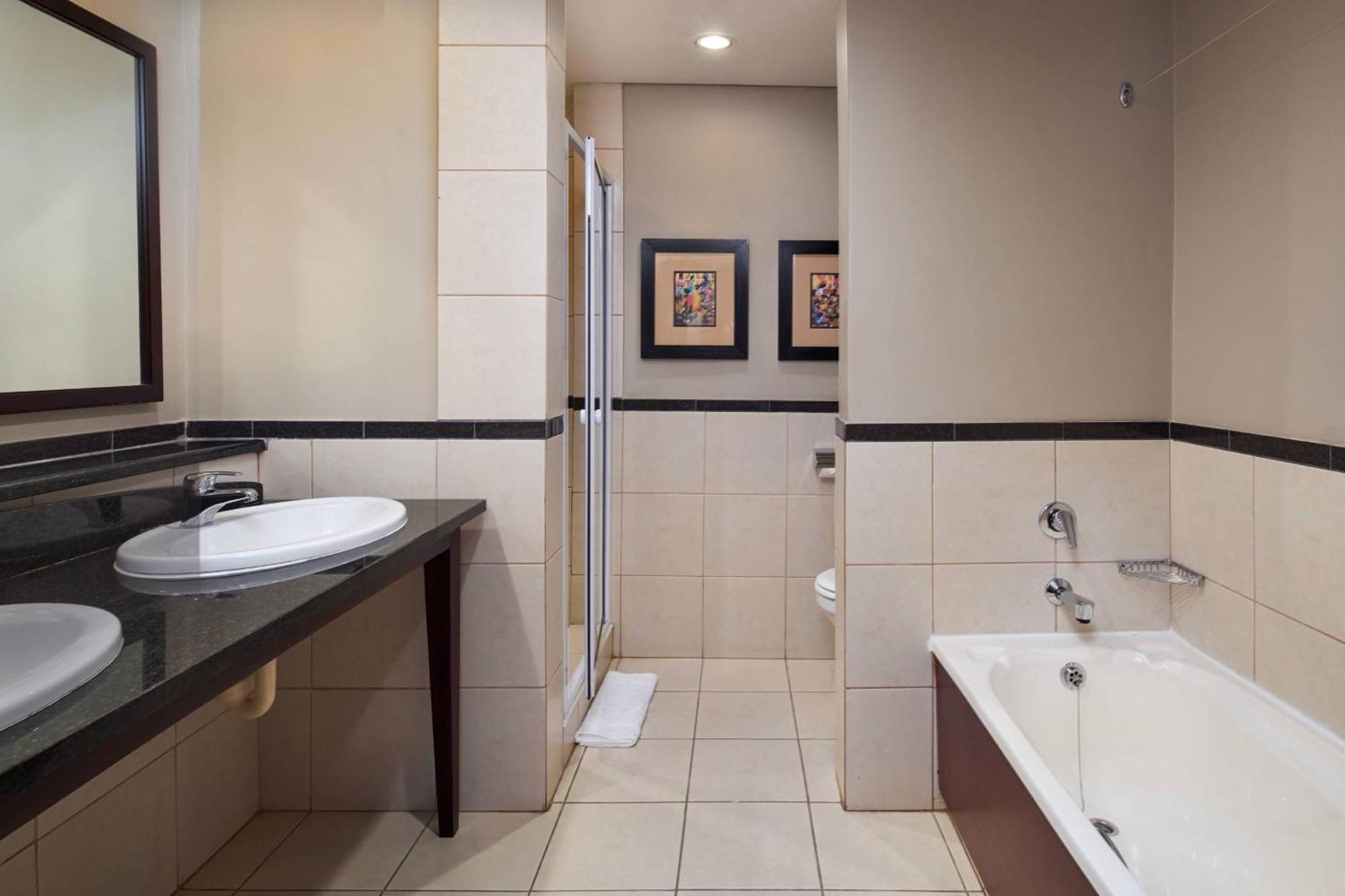 Protea Hotel By Marriott Blantyre Ryalls Extérieur photo
