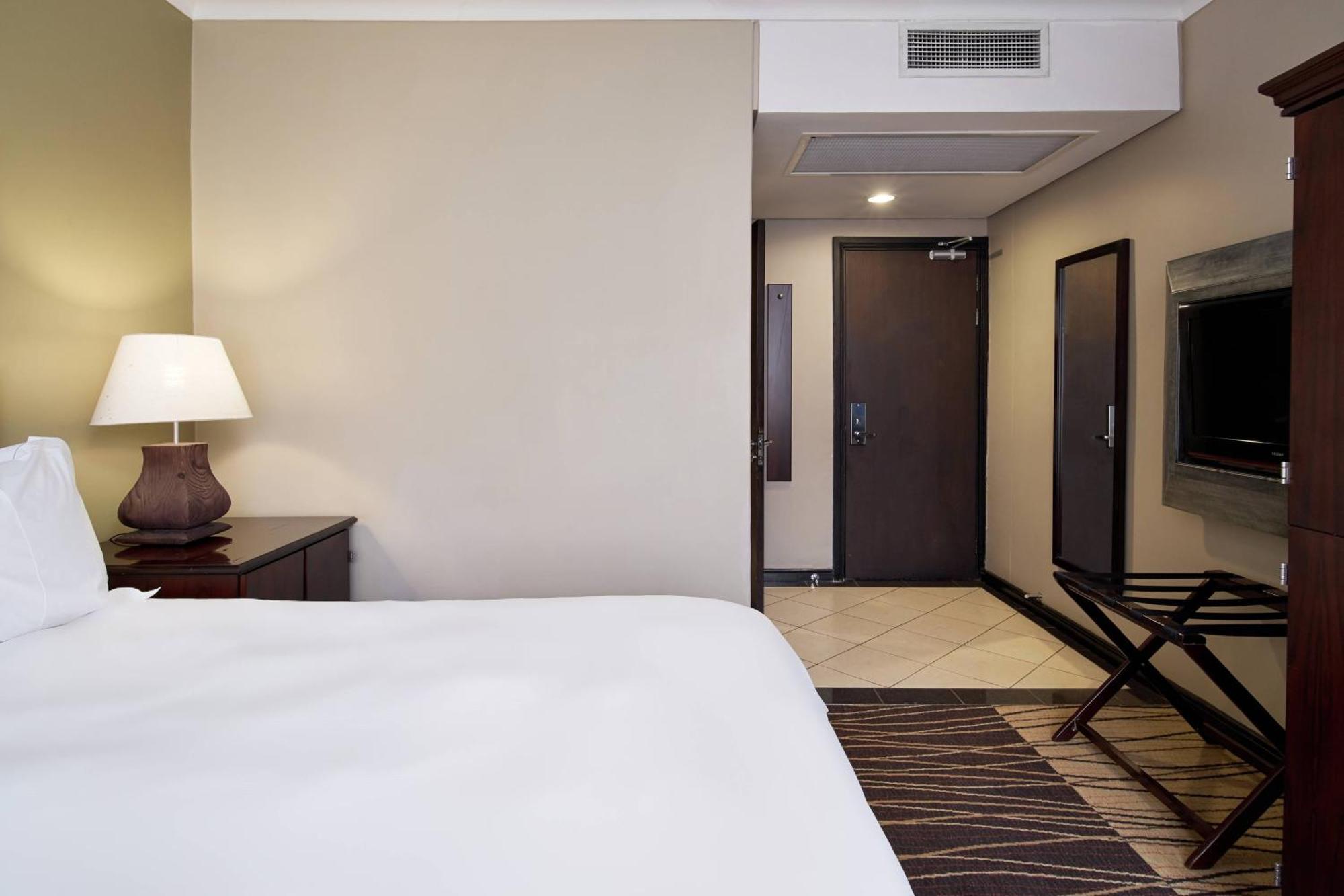 Protea Hotel By Marriott Blantyre Ryalls Extérieur photo