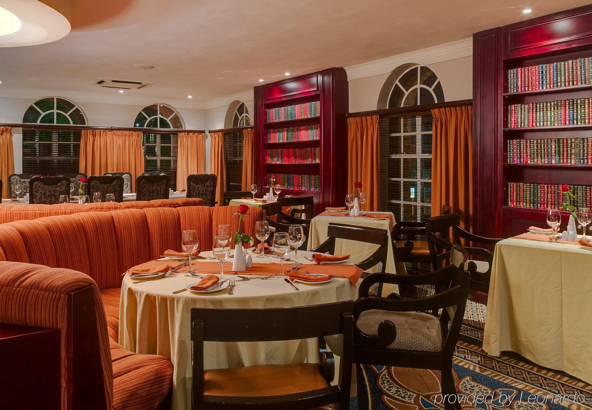 Protea Hotel By Marriott Blantyre Ryalls Extérieur photo